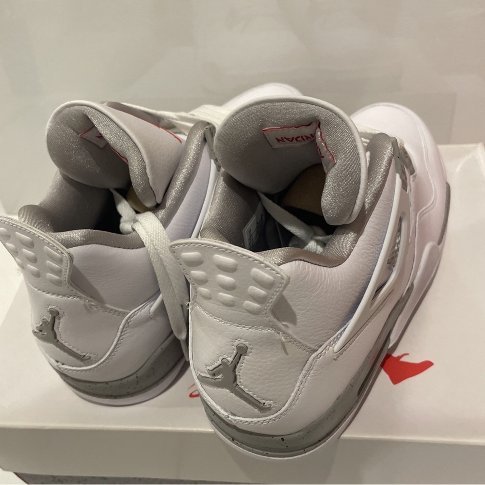 Jordan 4 Retro White Oreo (2021) *LIGHTLY WORN* - Picture 2 of 7